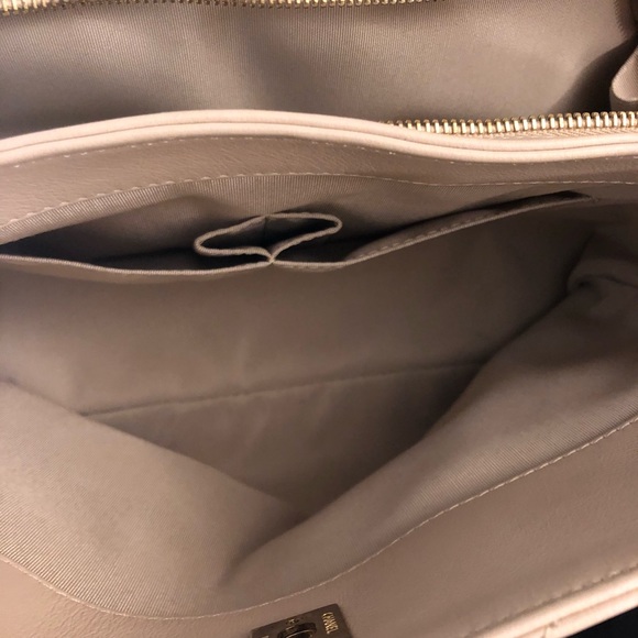 Chanel Chevron Chic Large Tote - Picture 7 of 8